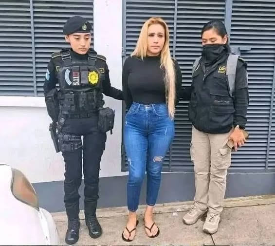 #ULTIMAHORA Atrapan a esta mujer en 1ntim1dad mientras tenía re…Ver más